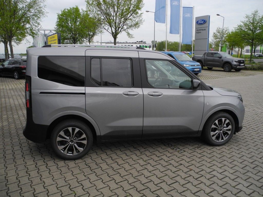 Fahrzeugabbildung Ford Tourneo Courier Aut. TITANIUM - Navi, 17Z LM
