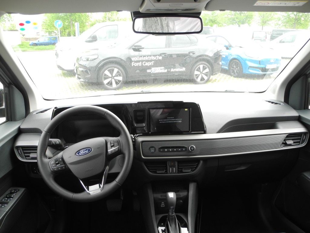 Fahrzeugabbildung Ford Tourneo Courier Aut. TITANIUM - Navi, 17Z LM