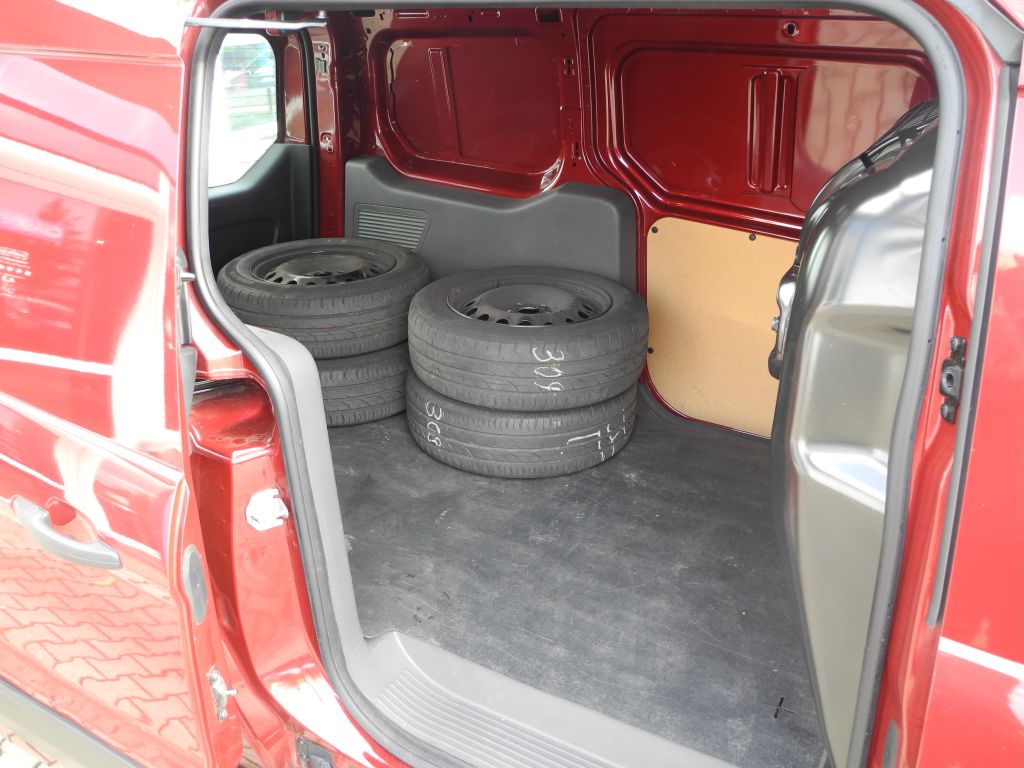 Fahrzeugabbildung Ford Transit Connect 210 L2 Trend - AHK, Sync3, WR