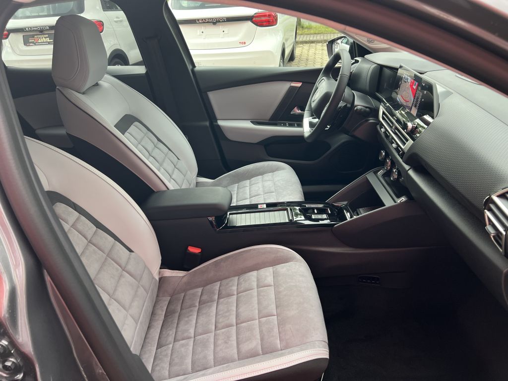 Fahrzeugabbildung Citroën C4 Hybrid 145 ë-DSC6 MAX Winter-Paket