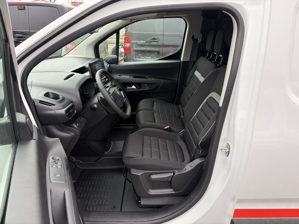 Fahrzeugabbildung Citroën Berlingo M Diesel 130 Automatik XTR + AHK