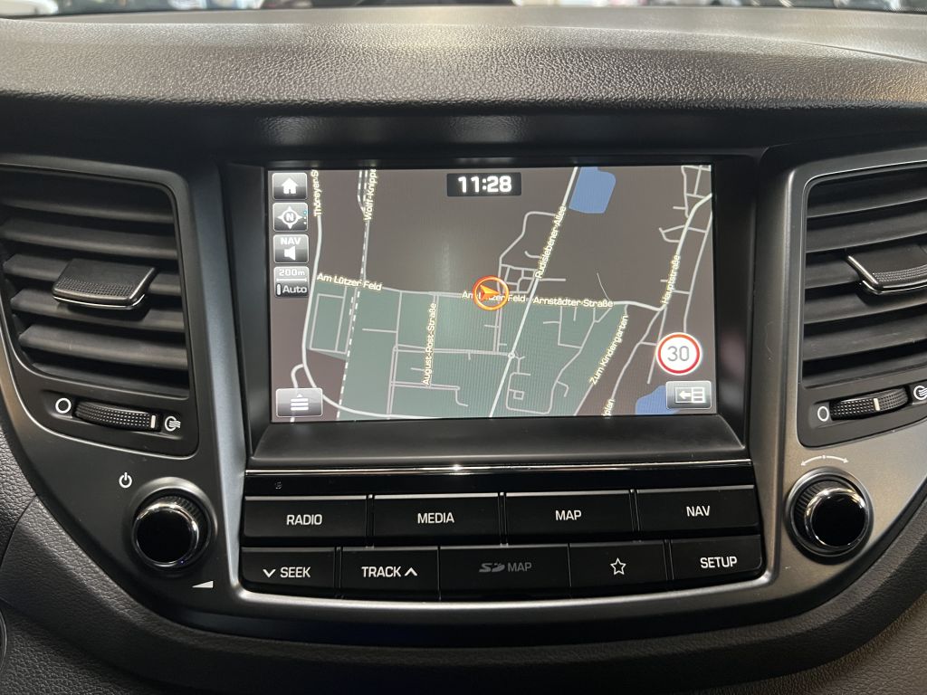 Fahrzeugabbildung Hyundai Tucson 1.6 Turbo 2WD DCT Passion Plus Navi+Panod