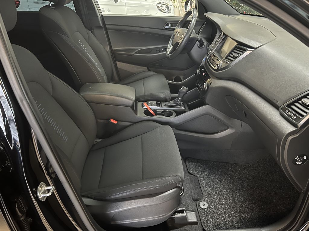 Fahrzeugabbildung Hyundai Tucson 1.6 Turbo 2WD DCT Passion Plus Navi+Panod