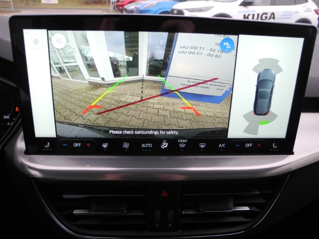 Fahrzeugabbildung Ford Focus Turnier Hybrid Aut. TITANIUM X - iACC, TW