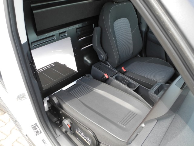Fahrzeugabbildung Ford Transit Courier 54kWh Trend- Winter-P., Holzbod.