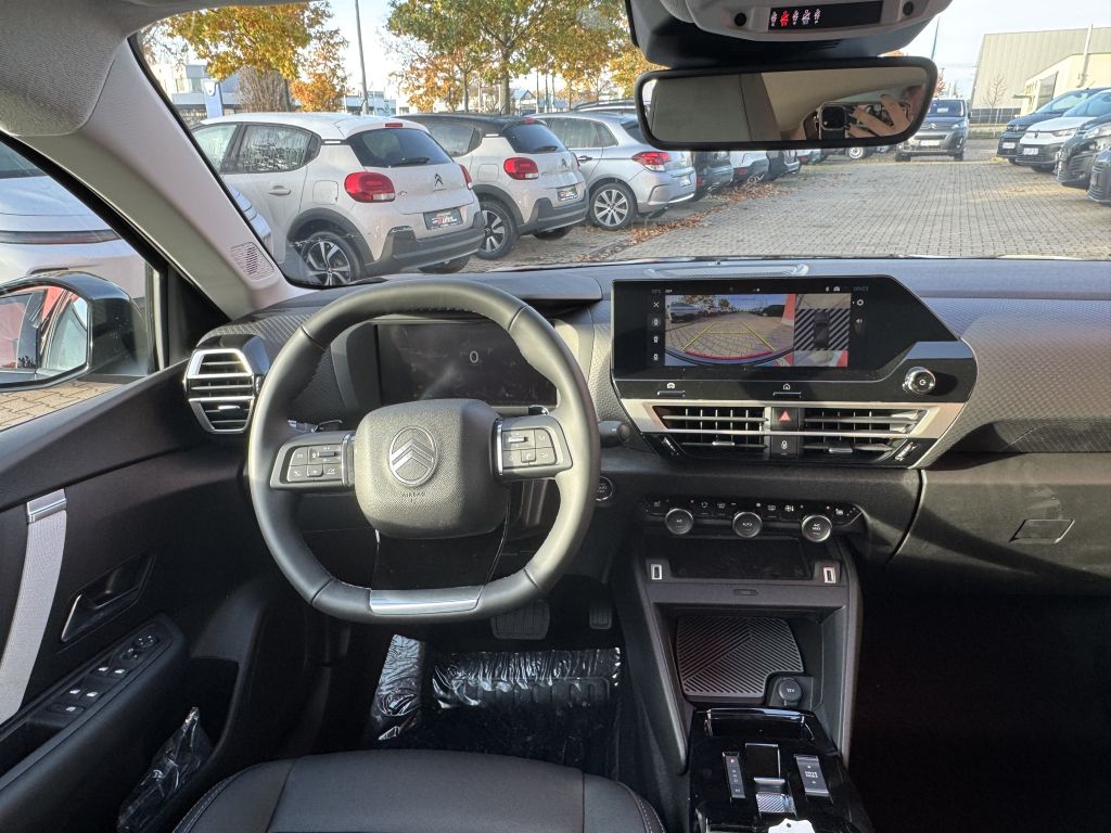 Fahrzeugabbildung Citroën C4 Benziner 130 Automatik MAX + Winter Techno Paket