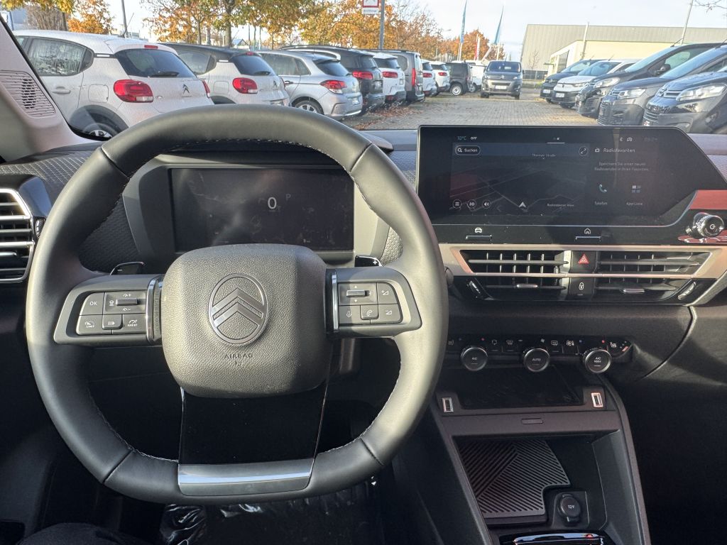 Fahrzeugabbildung Citroën C4 Benziner 130 Automatik MAX + Winter Techno Paket