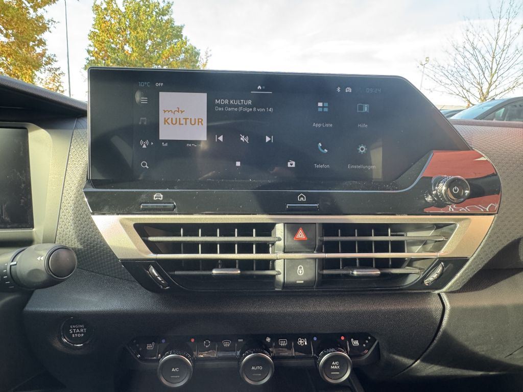 Fahrzeugabbildung Citroën C4 Benziner 130 Automatik MAX + Winter Techno Paket