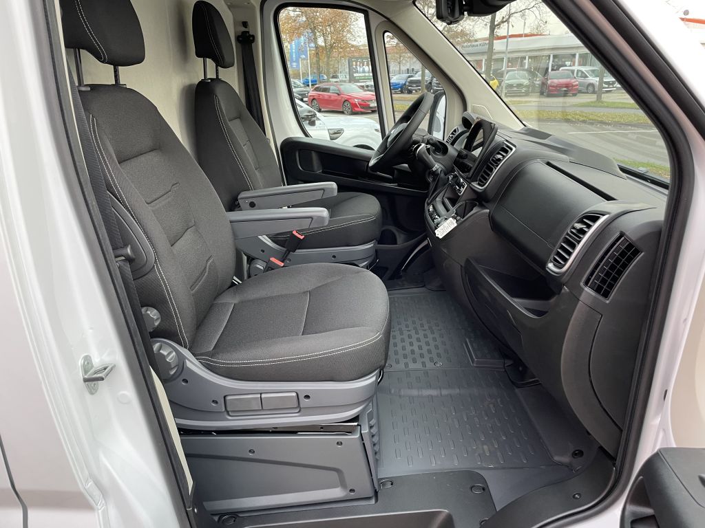 Fahrzeugabbildung Citroën Jumper Kawa L3H3 35 Heavy 180 AT + 2 Sitzer