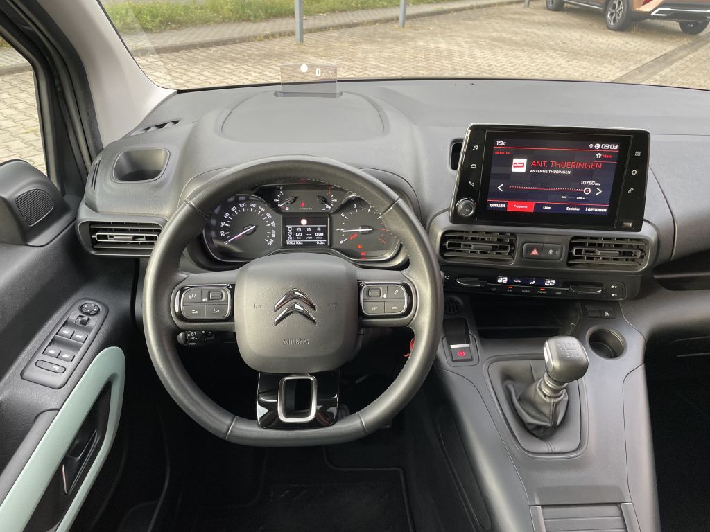 Fahrzeugabbildung Citroën Berlingo M PureTech 110 Shine + Mittelkonsole!