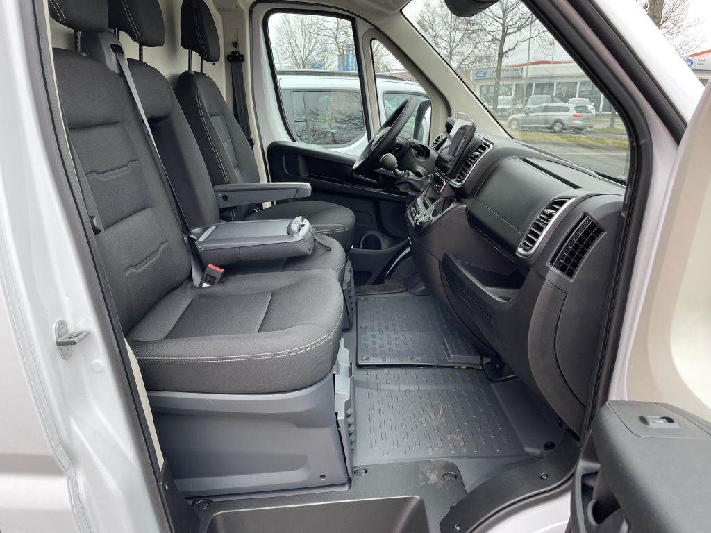 Fahrzeugabbildung Citroën Jumper Kawa 35 L2H2 BlueHDi 140 + NAVI, WINTER-P