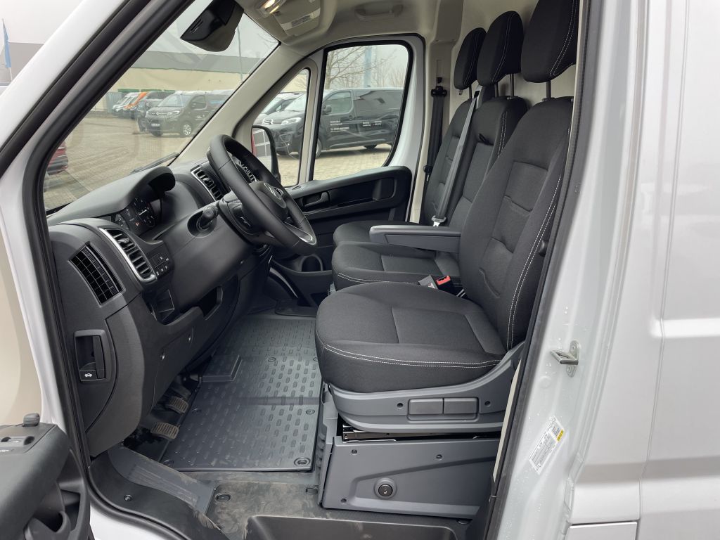Fahrzeugabbildung Citroën Jumper Kawa 35 L2H2 BlueHDi 140 + NAVI, WINTER-P