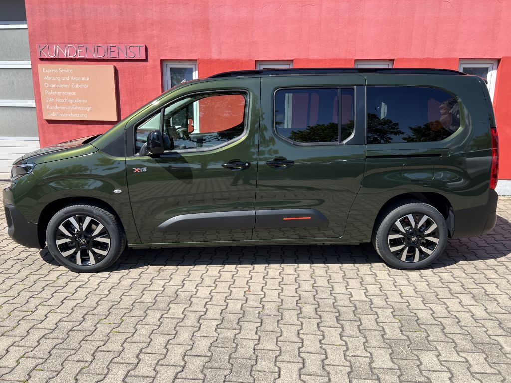 Fahrzeugabbildung Citroën Berlingo XL BlueHDi 130 MAX