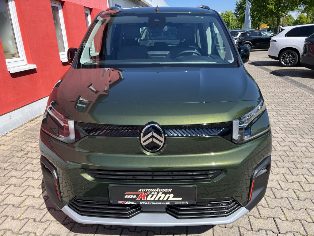 Fahrzeugabbildung Citroën Berlingo XL BlueHDi 130 MAX