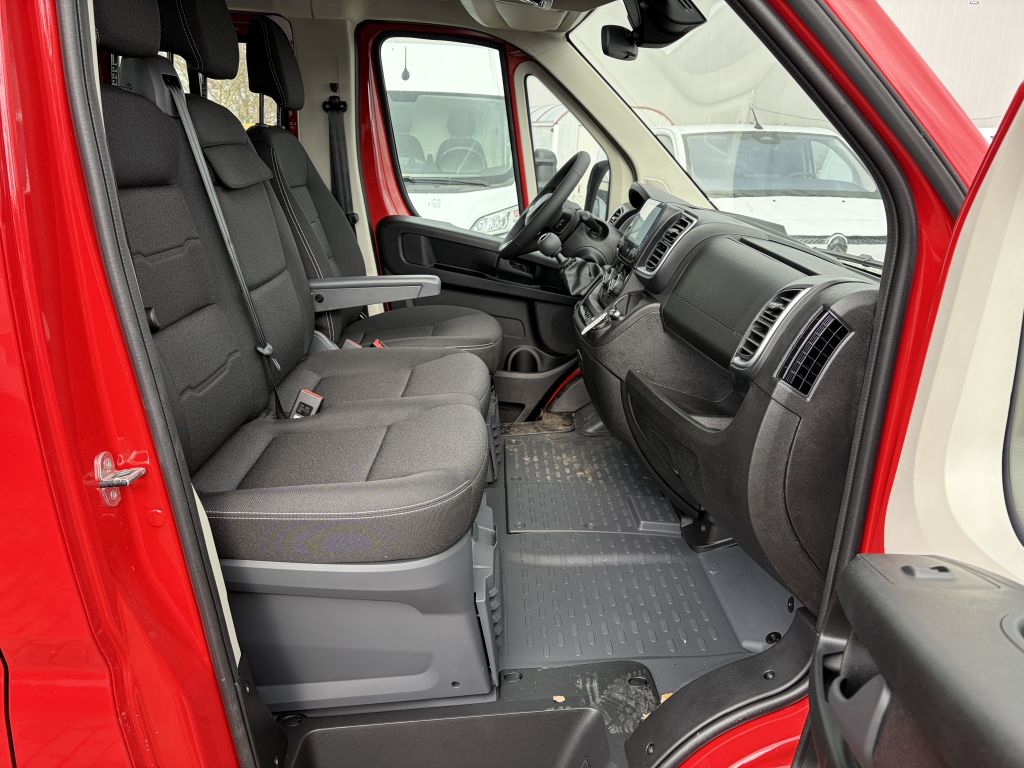 Fahrzeugabbildung Citroën Jumper Pritsche Doka L3 3.5T Heavy 140 + Webasto