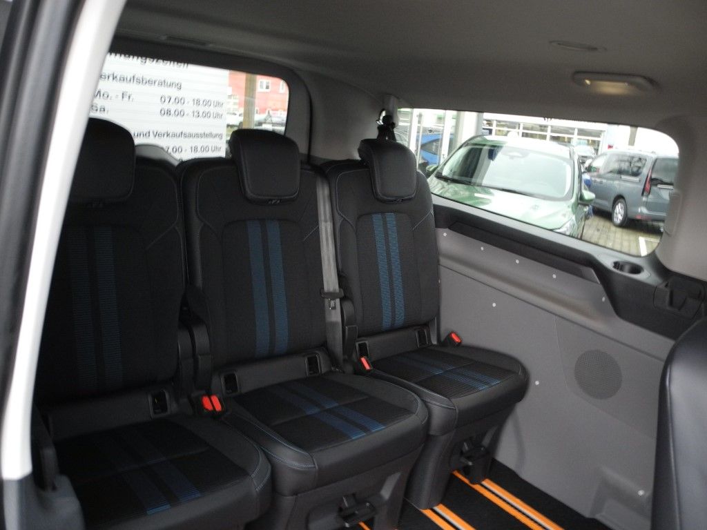 Fahrzeugabbildung Ford Tourneo Custom L2 4x4 Autm. Sport - Matrix LED
