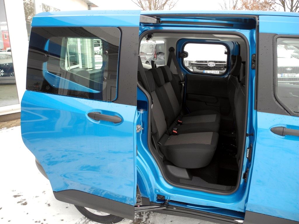 Fahrzeugabbildung Ford Tourneo Courier 1.0 TREND - AHK, Allw., Winter-P