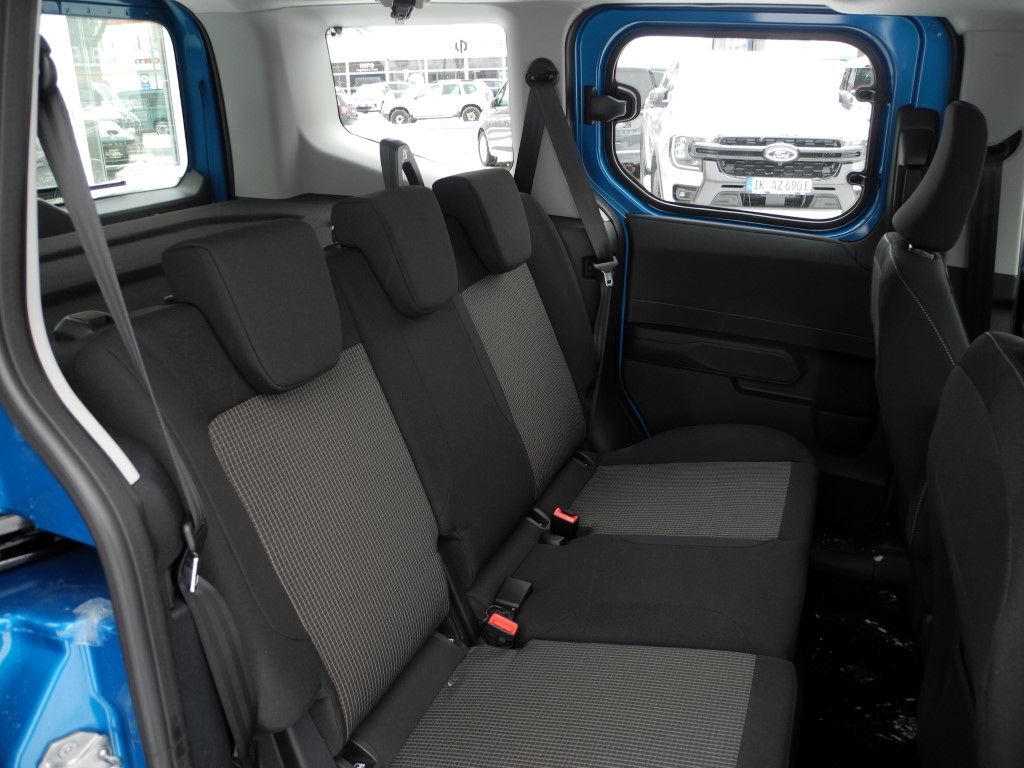 Fahrzeugabbildung Ford Tourneo Courier 1.0 TREND - AHK, Allw., Winter-P