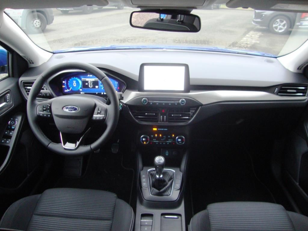 Fahrzeugabbildung Ford Focus 1.0 TITANIUM X- LED blendfrei, Allw., Navi