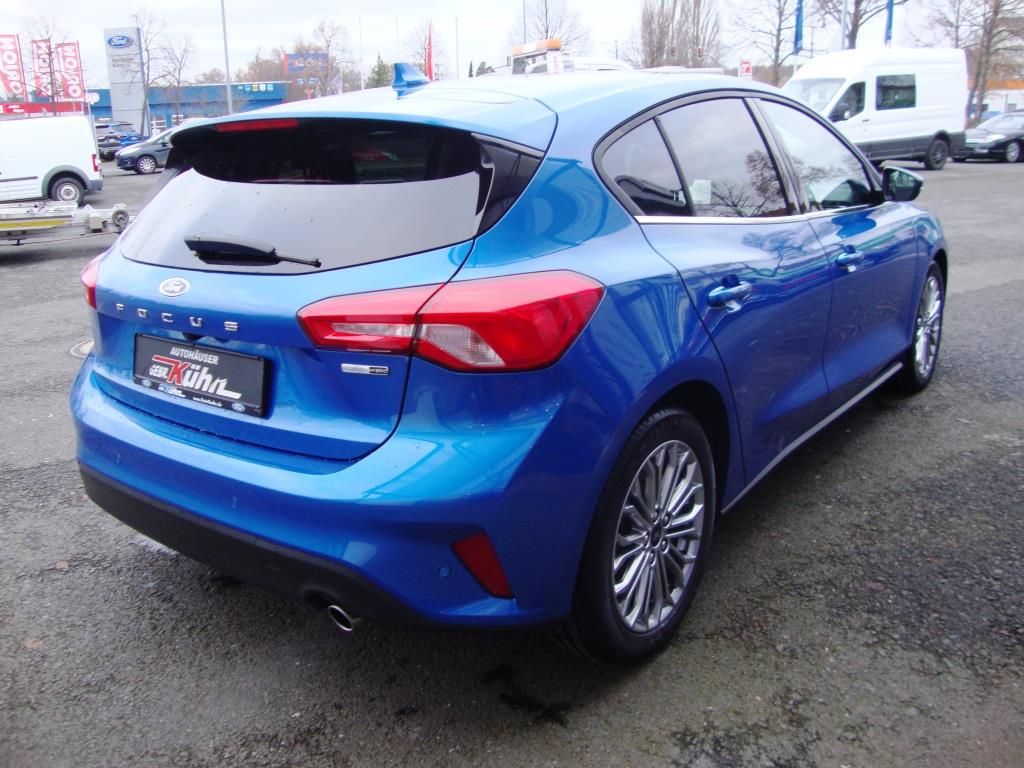 Fahrzeugabbildung Ford Focus 1.0 TITANIUM X- LED blendfrei, Allw., Navi