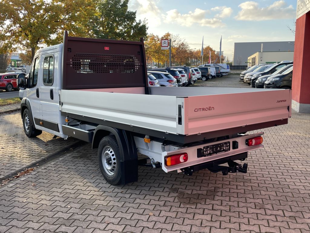 Fahrzeugabbildung Citroën Jumper Pritsche Doka 35 Heavy L4 180 AT + Standh