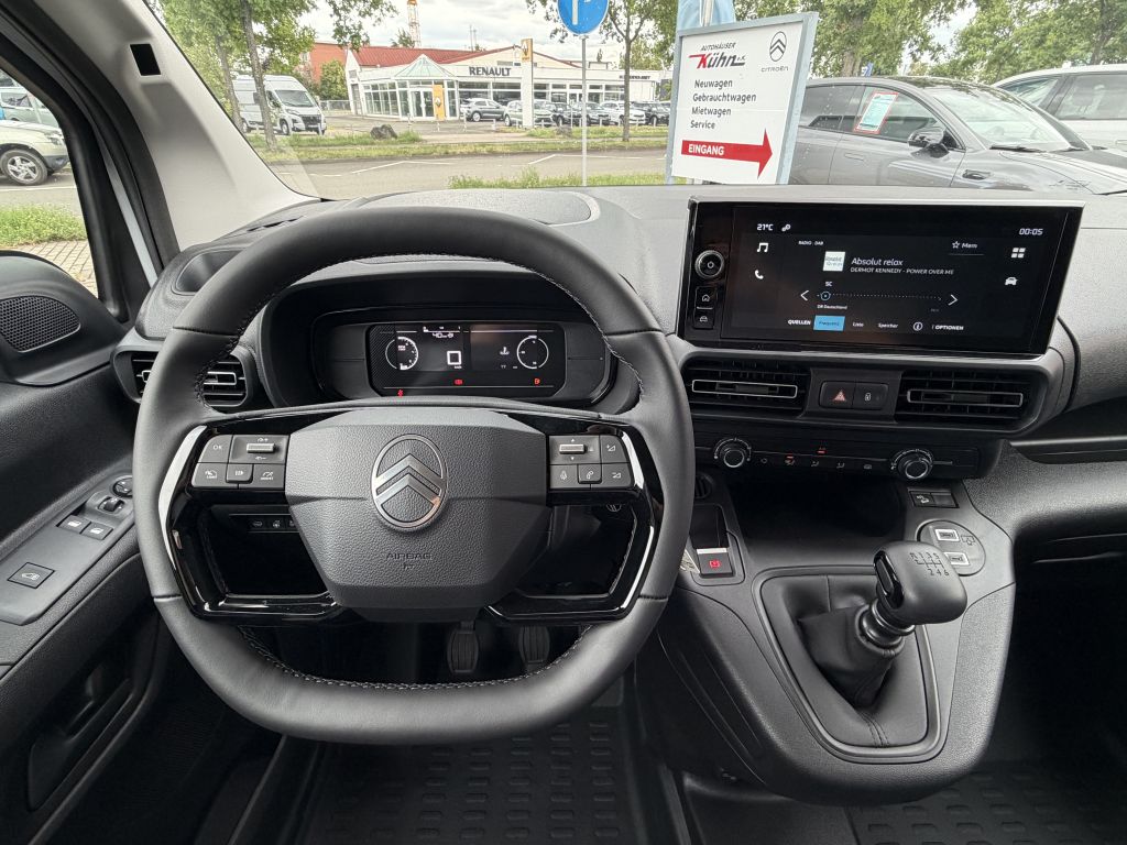 Fahrzeugabbildung Citroën Berlingo M Diesel 130 + AHK, Webasto, 3-Sitzer
