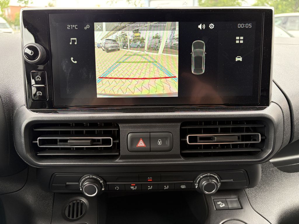 Fahrzeugabbildung Citroën Berlingo M Diesel 130 + AHK, Webasto, 3-Sitzer