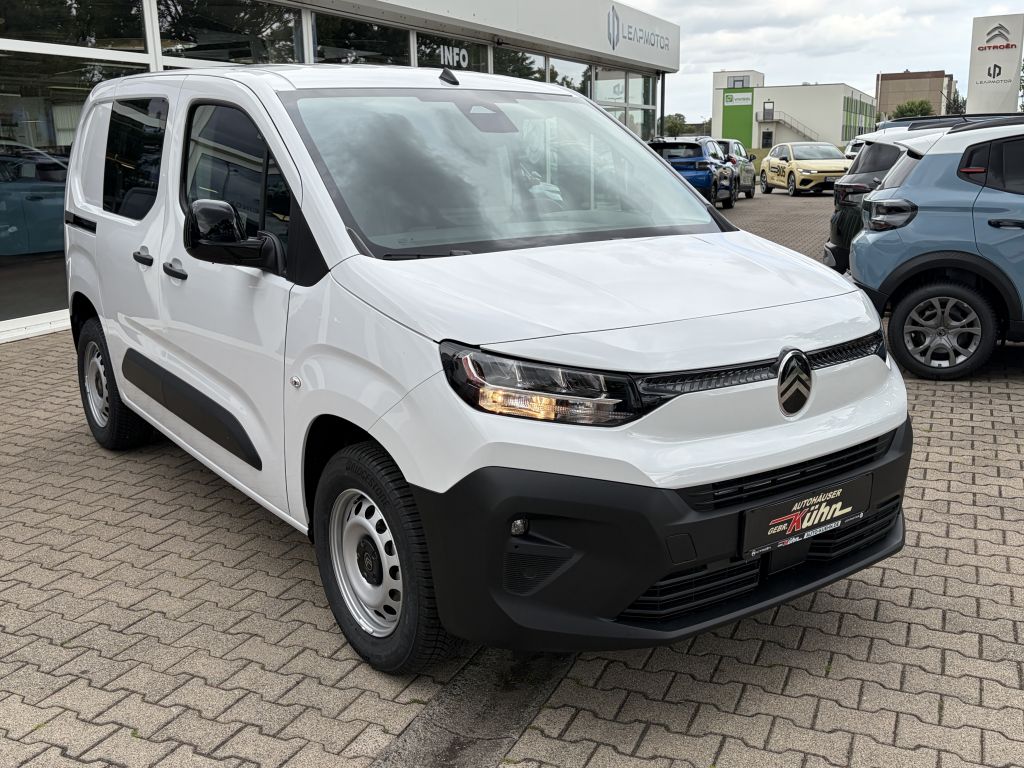 Fahrzeugabbildung Citroën Berlingo M Diesel 130 + AHK, Webasto, 3-Sitzer
