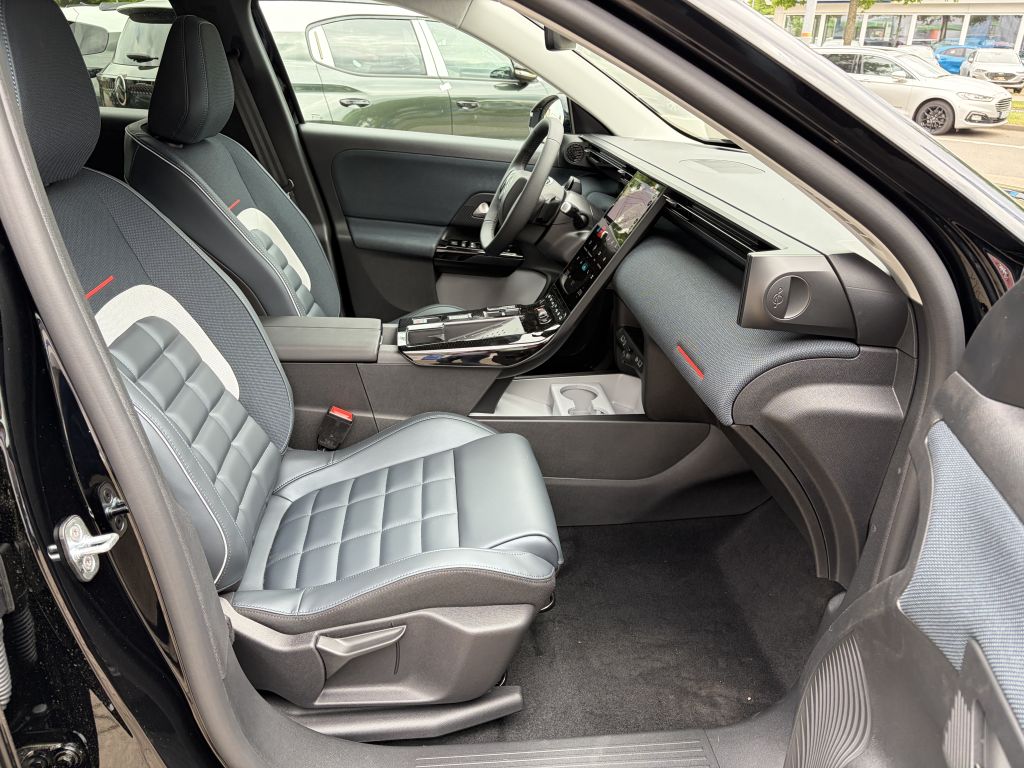 Fahrzeugabbildung Citroën C5 Aircross Plug-In-Hybrid 225 MAX + AHK, AWR