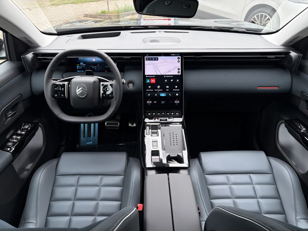 Fahrzeugabbildung Citroën C5 Aircross Plug-In-Hybrid 225 MAX + AHK, AWR