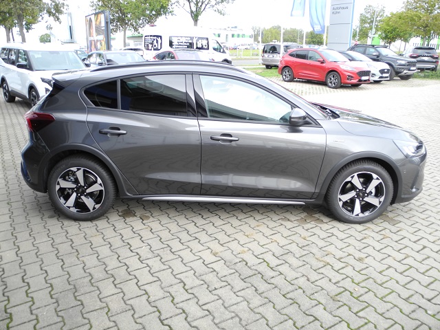 Fahrzeugabbildung Ford Focus 1.0 Hyb. ACTIVE - Allwetter, TW-/Park-Ass.