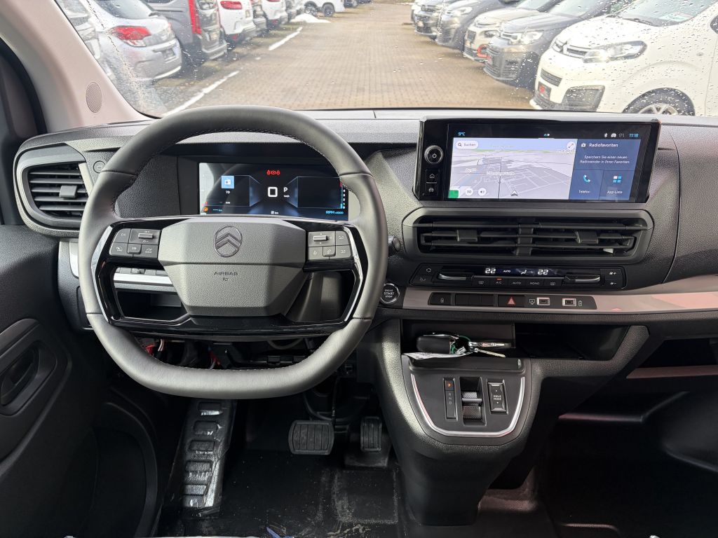 Fahrzeugabbildung Citroën Jumpy Doppelkabine XL 2.2 Diesel 180 AT + 5-Sitz