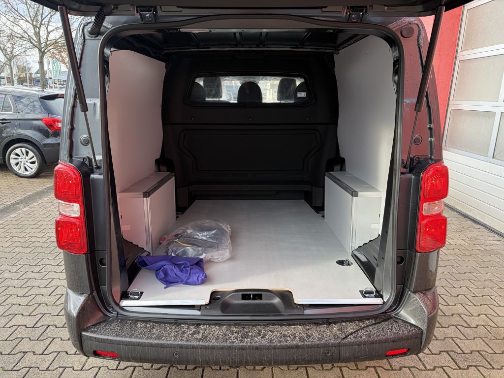 Fahrzeugabbildung Citroën Jumpy Doppelkabine XL 2.2 Diesel 180 AT + 5-Sitz