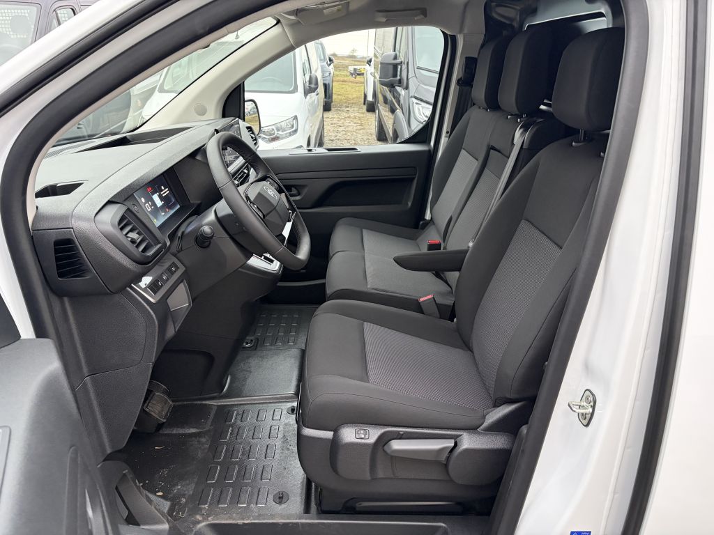 Fahrzeugabbildung Citroën Jumpy M 2.2 Diesel 150 AT + 2 Schiebetür, AHK