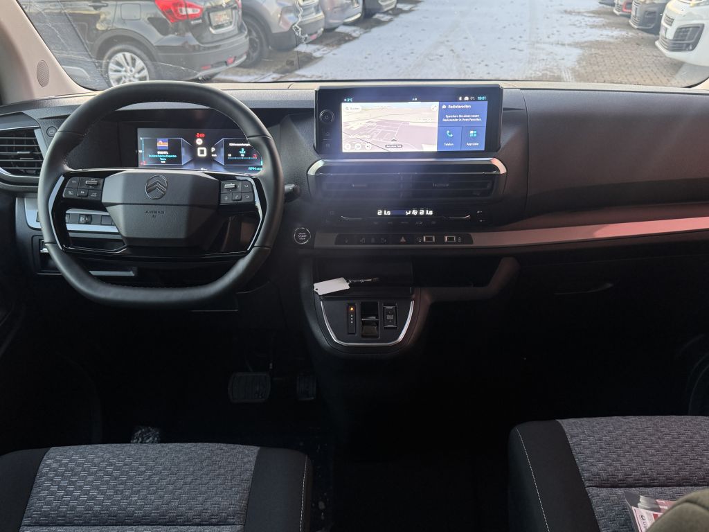 Fahrzeugabbildung Citroën Spacetourer M Diesel 180 Plus Automatik