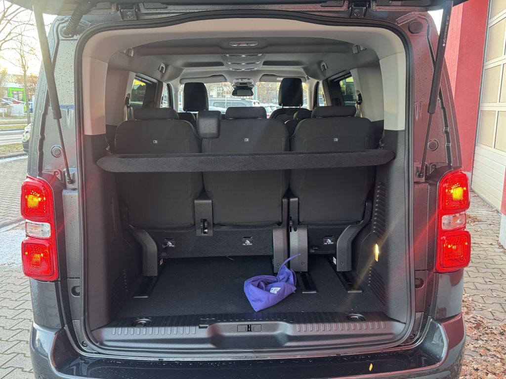 Fahrzeugabbildung Citroën Spacetourer M Diesel 180 Plus Automatik