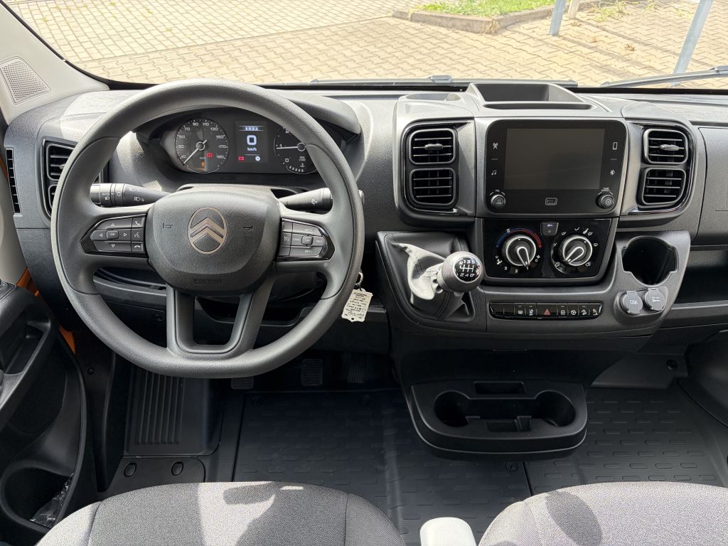 Fahrzeugabbildung Citroën Jumper Pritsche Doka L3 3.5T Heavy 140 + AHK