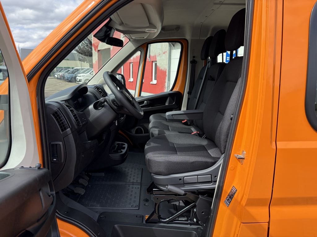 Fahrzeugabbildung Citroën Jumper Pritsche Doka L3 3.5T Heavy 140 + AHK