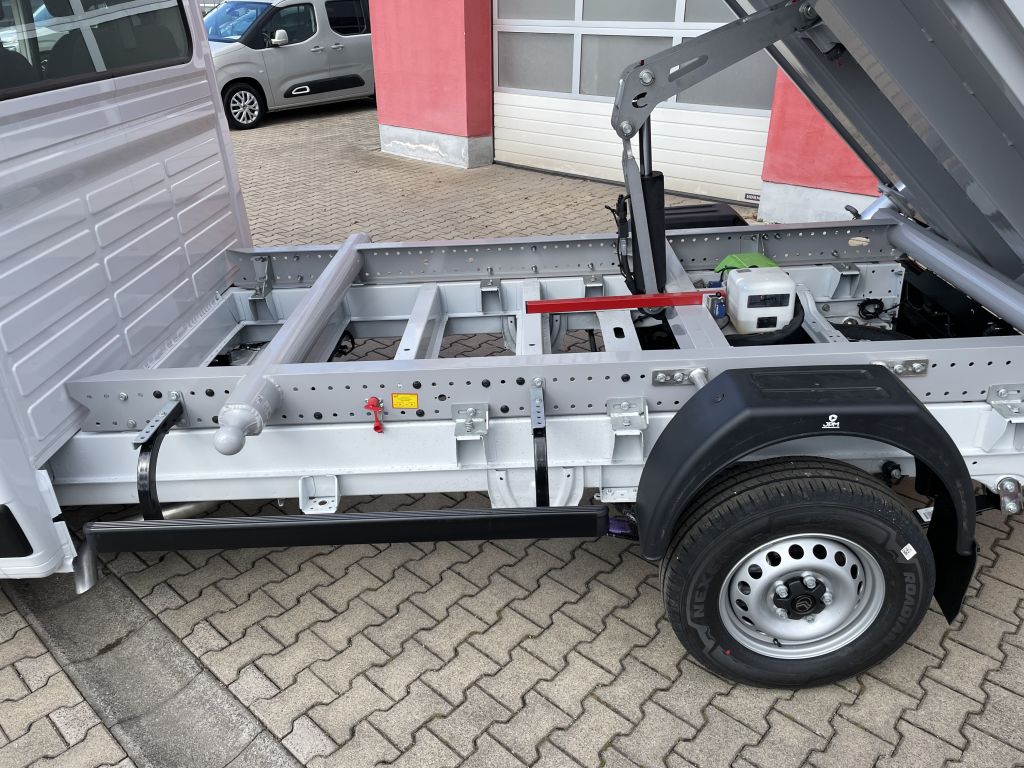 Fahrzeugabbildung Citroën Jumper 3-S-Kipper JPM 35 H L2 140 Autom., StHeiz