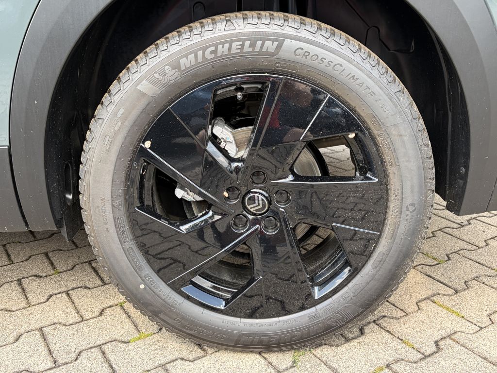 Fahrzeugabbildung Citroën C5 Aircross Hybrid 145 TEAM D + Winter-Paket