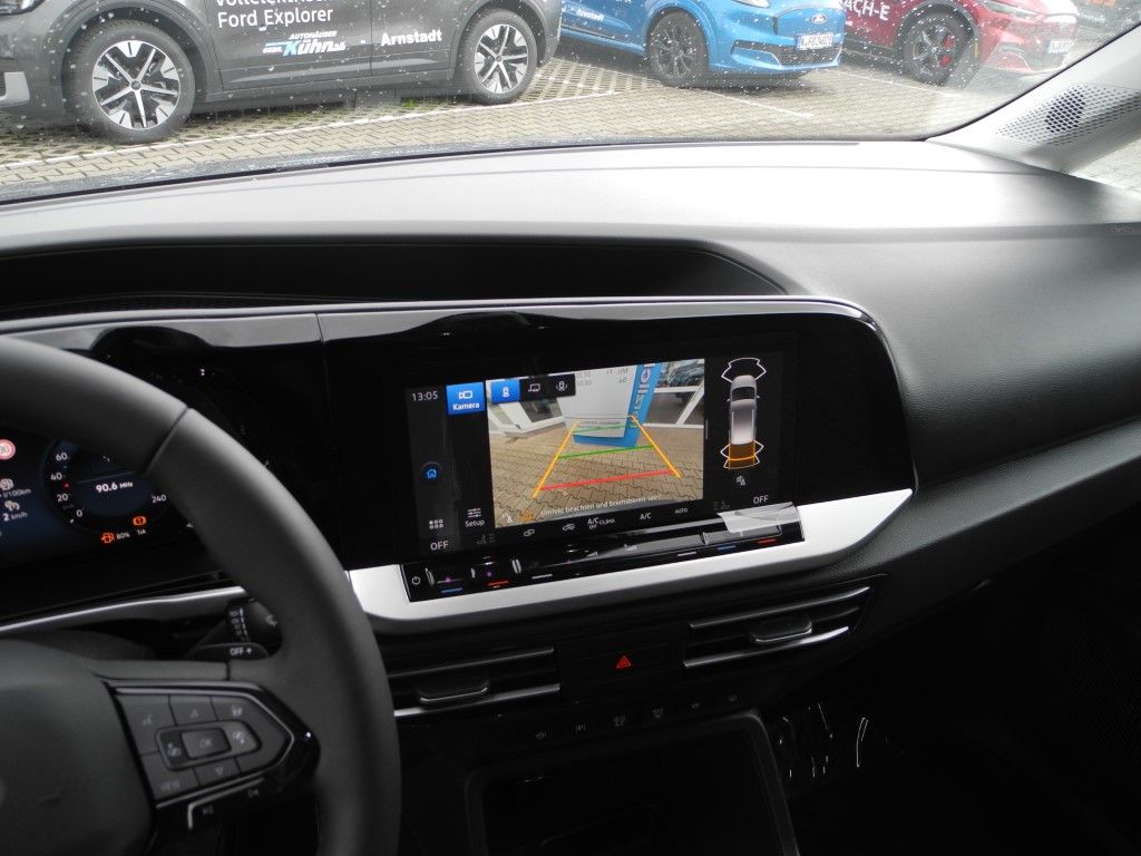 Fahrzeugabbildung Ford Grand Tourneo Connect 1.5 Aut. TITANIUM - AHK