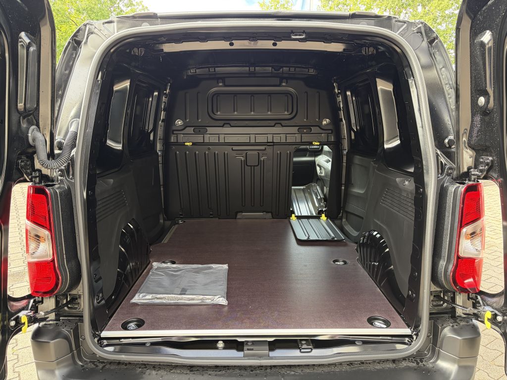 Fahrzeugabbildung Citroën Berlingo M Diesel 130 AT + erhöhte NL, Webasto