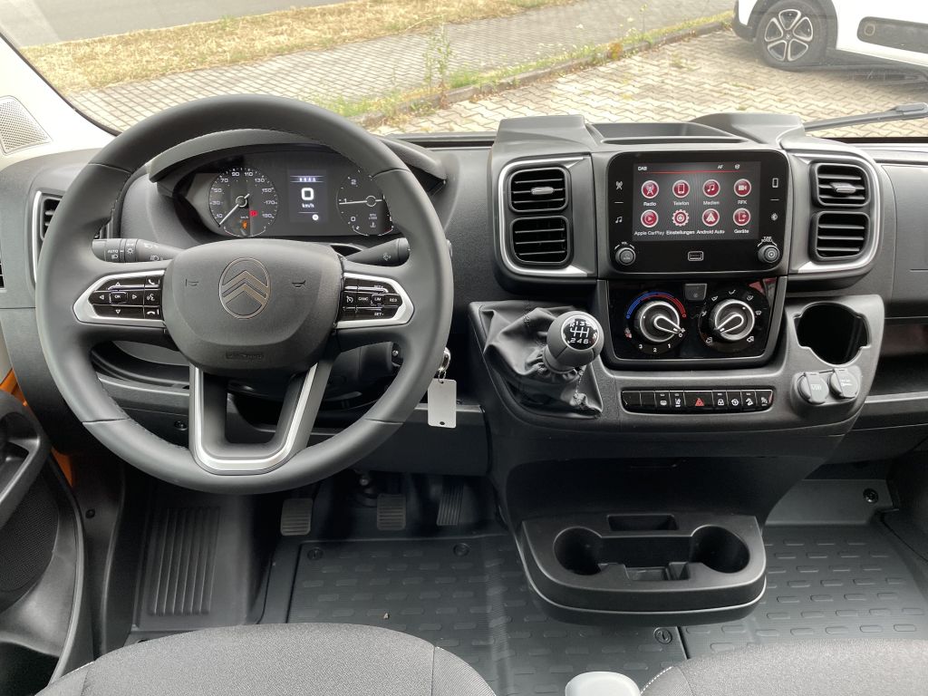 Fahrzeugabbildung Citroën Jumper Pritsche Doka 35 Heavy L3 BlueHDi 140 AHK