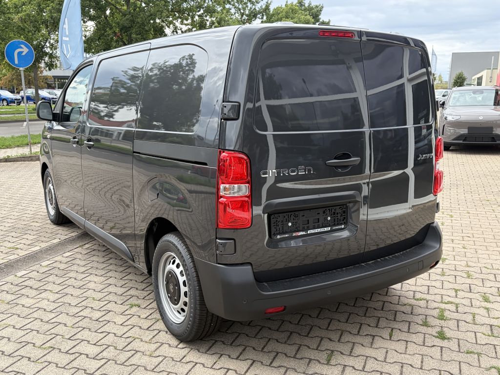 Fahrzeugabbildung Citroën Jumpy M Diesel 180 AT + Kamera, 3-Sitzer, LED
