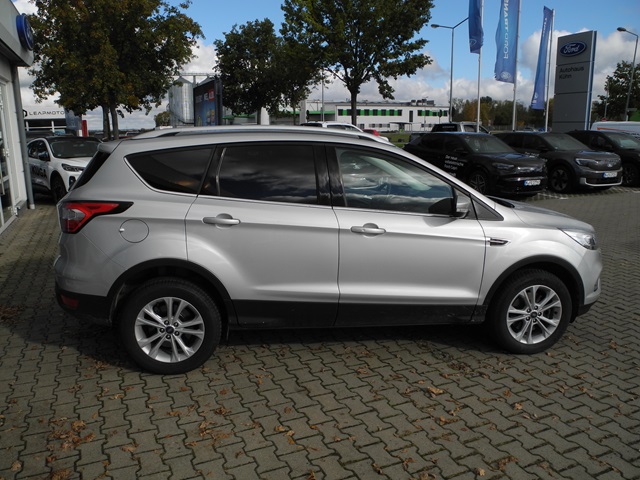 Fahrzeugabbildung Ford Kuga TDCi 4x4 Aut. Titanium - Xenon, AHK, Navi
