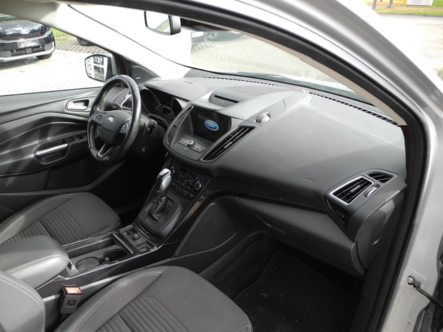 Fahrzeugabbildung Ford Kuga TDCi 4x4 Aut. Titanium - Xenon, AHK, Navi