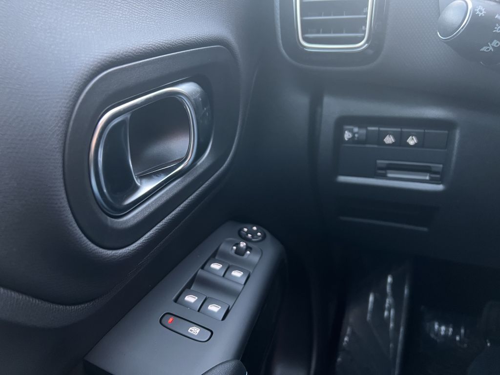 Fahrzeugabbildung Citroën C5 Aircross BlueHDI 130 S&S EAT8 MAX Panorama-D