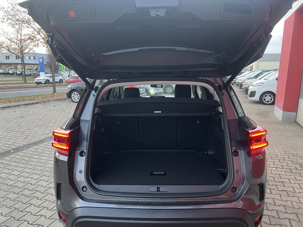 Fahrzeugabbildung Citroën C5 Aircross BlueHDI 130 S&S EAT8 MAX Panorama-D