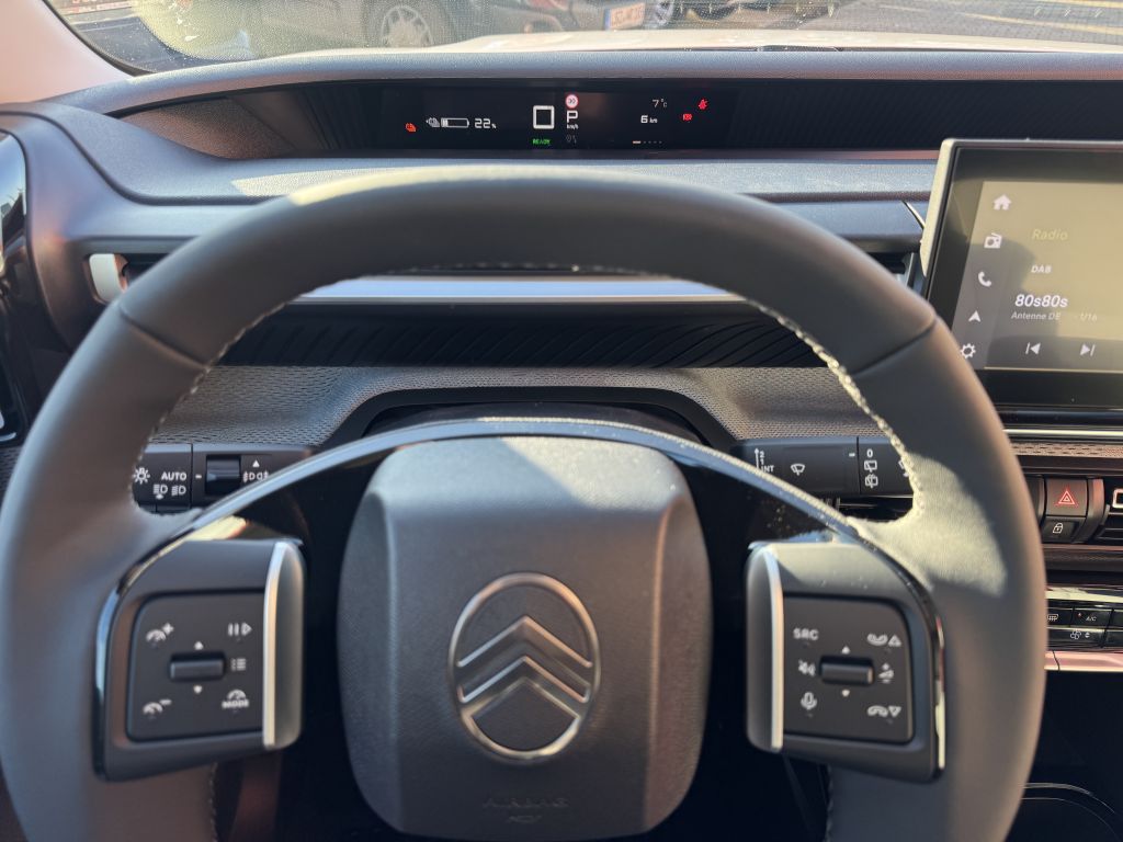 Fahrzeugabbildung Citroën e-C3 Aircross 113 Extended-Range MAX Winter Paket