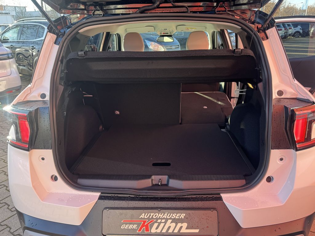 Fahrzeugabbildung Citroën e-C3 Aircross 113 Extended-Range MAX Winter Paket